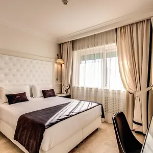 *** Hotel Domus Mea Italy